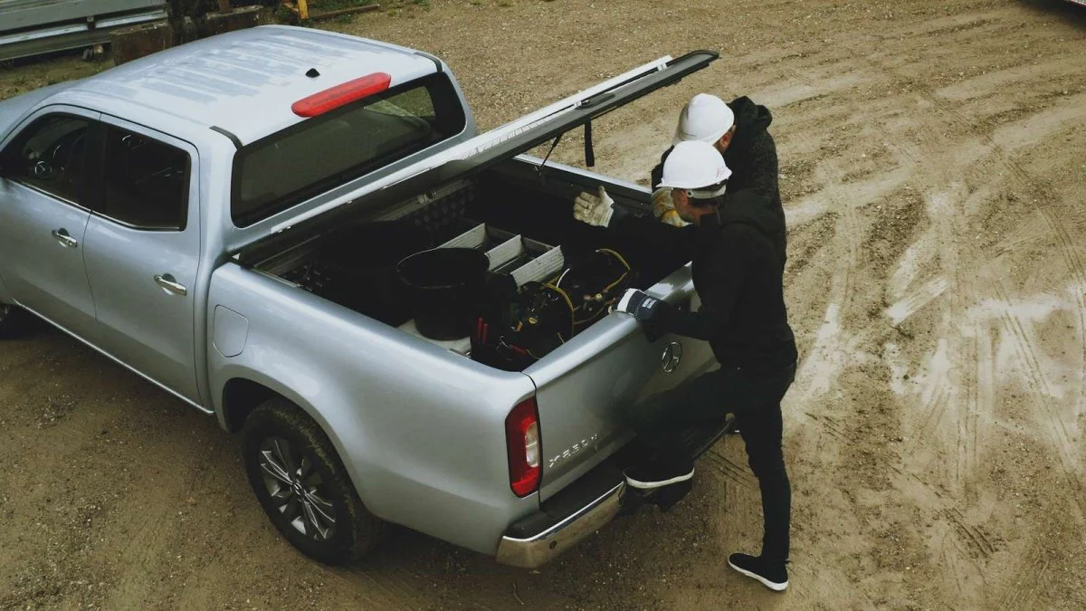 Toyota Hilux (2015-2026) A-Deck MT Hard Lid, Cab Rack - Toyota Hilux (A deck) 2015+ - Image 3