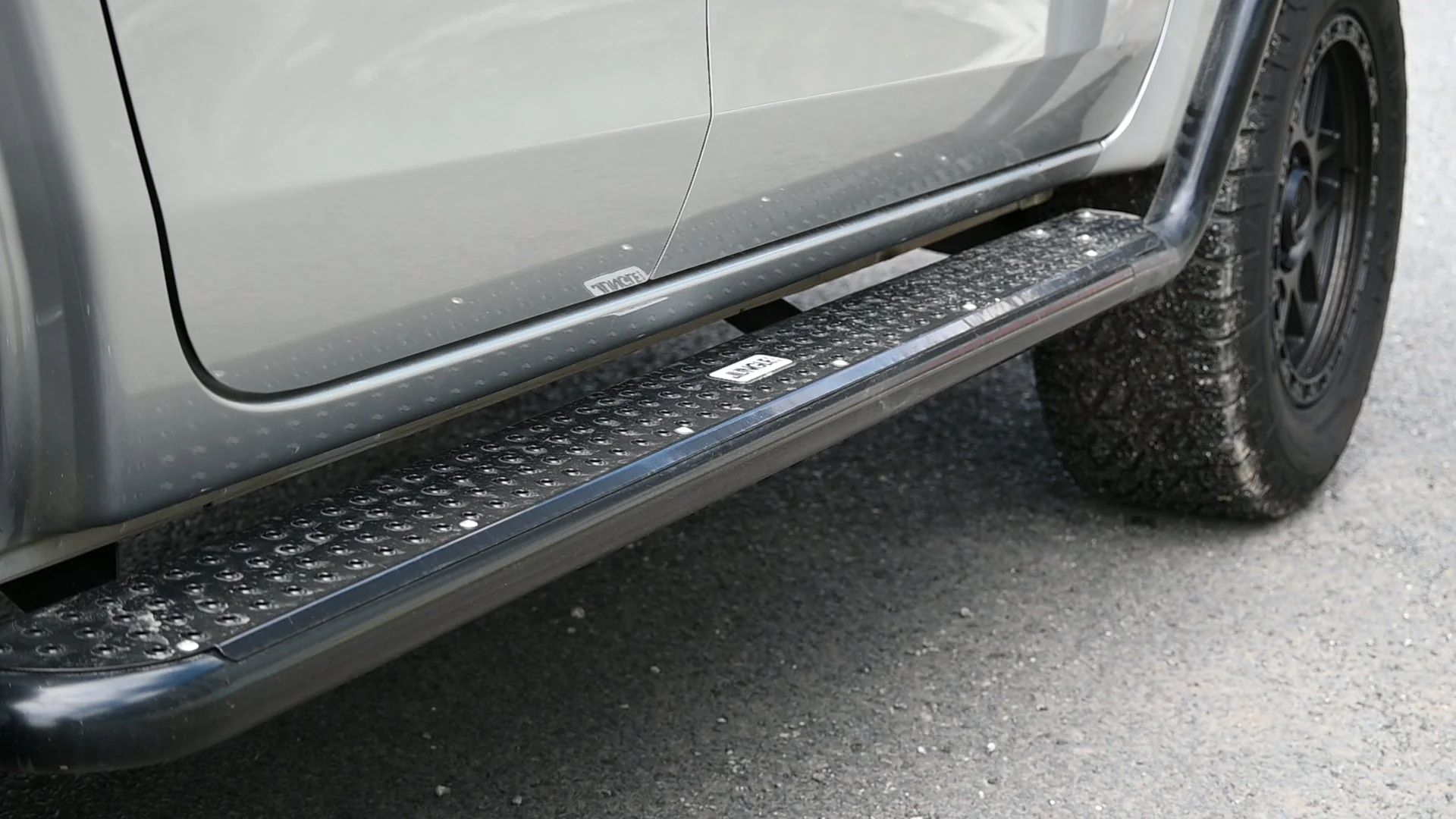 Mitsubishi Triton (2018-2021) MR Jungle 4x4 Commercial Side Steps
